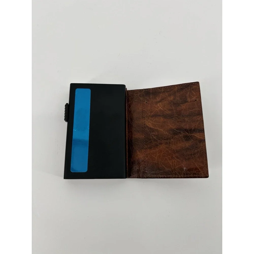 NWOT VULKIT Limited Edition Leather Tri-Fold Wallet RFID Blocking Zipper Pocket